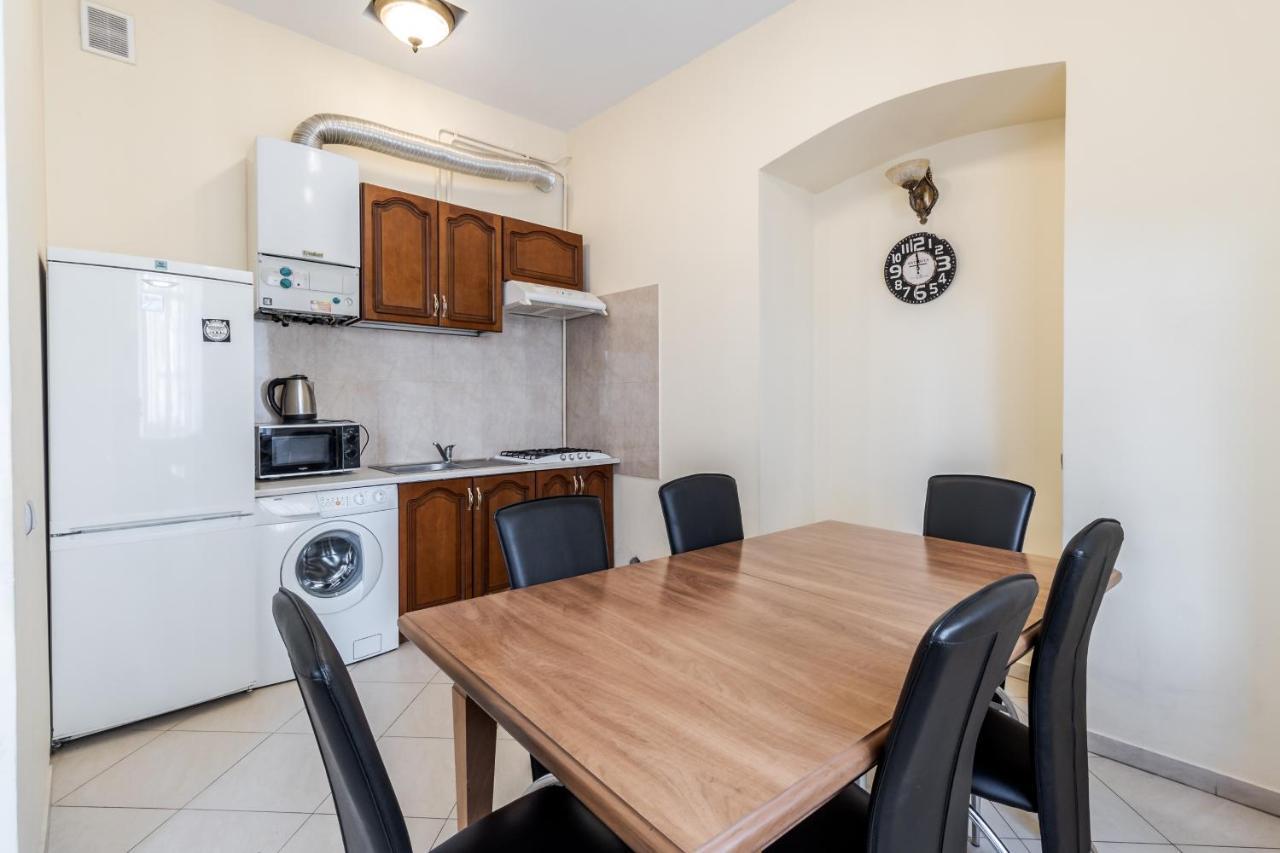 Fedorova Apartment Lviv Eksteriør billede